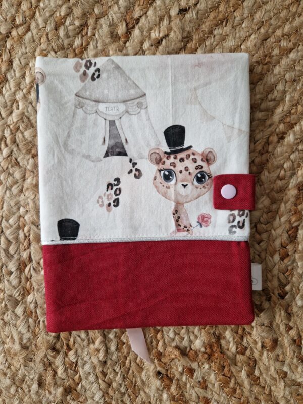 Protège carnet de santé framboise léoparde au cirque